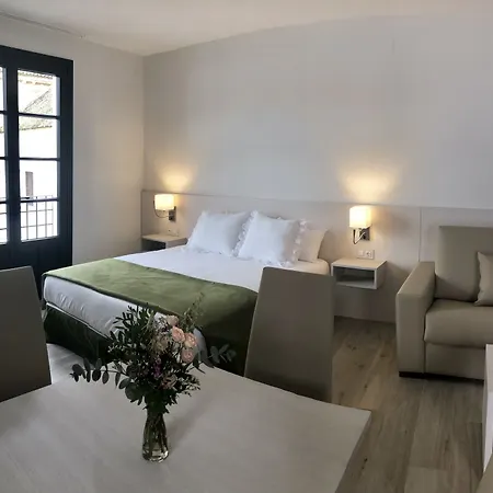 Aparthotel La De Pilar Cordoba