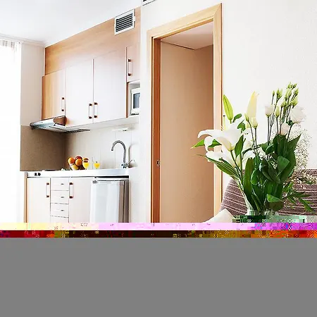 Aparthotel La De Pilar