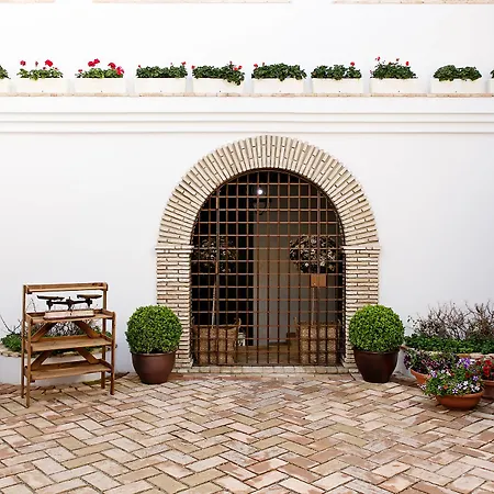 Aparthotel La De Pilar Cordova