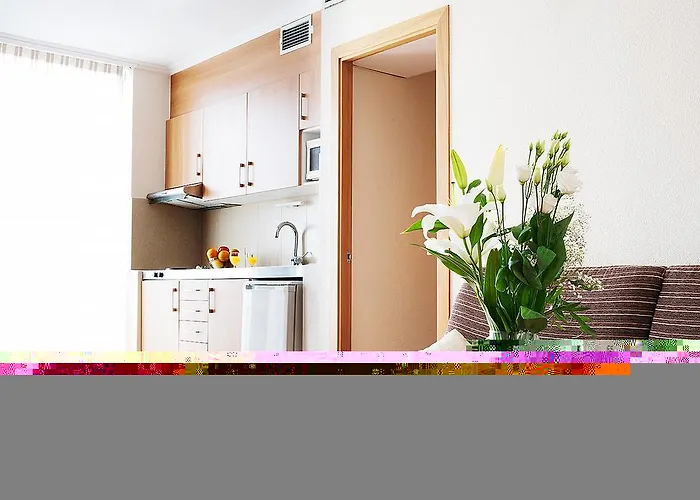 Ξενοδοχείο με διαμερίσματα La De Pilar