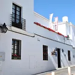 La De Pilar Apartahotel